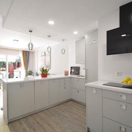 Luxury Beach Side Apartment In Marbella Playa Exteriér fotografie