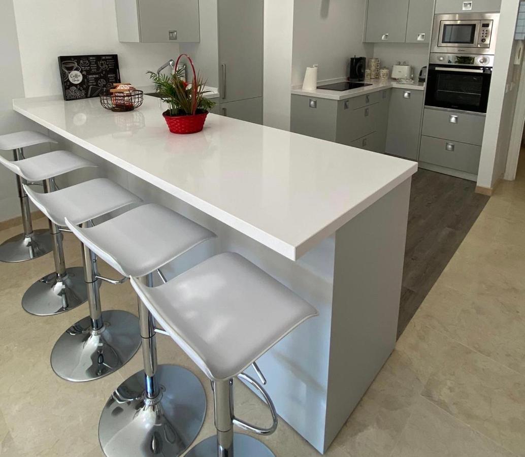 Luxury Beach Side Apartment In Marbella Playa Exteriér fotografie