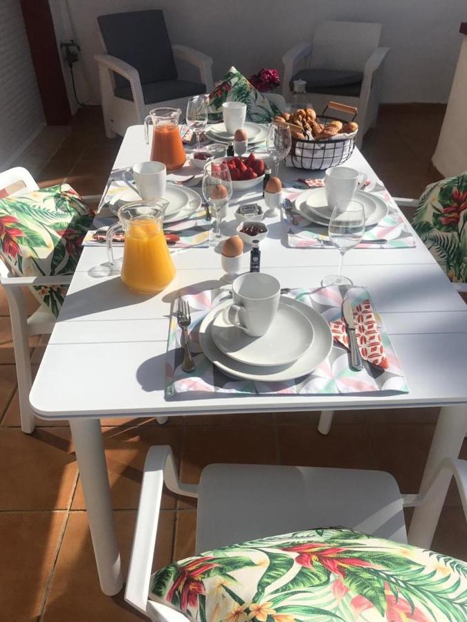 Luxury Beach Side Apartment In Marbella Playa Exteriér fotografie