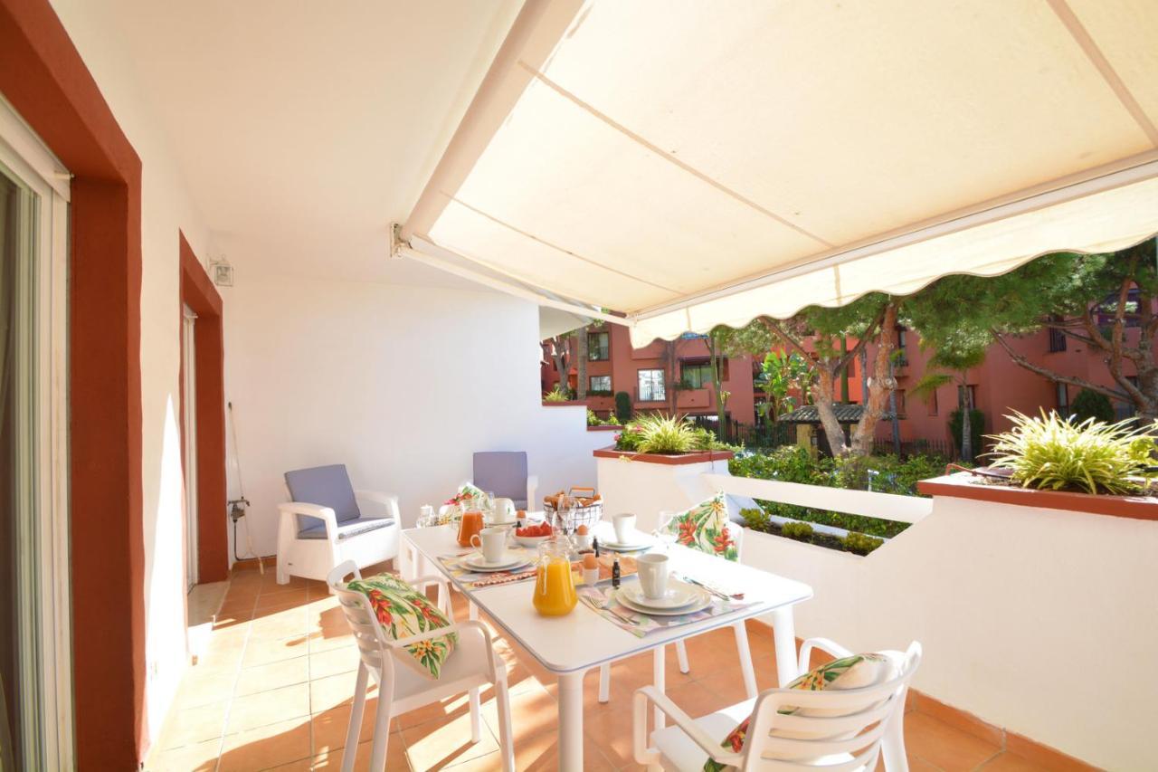 Luxury Beach Side Apartment In Marbella Playa Exteriér fotografie